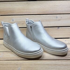 Lands' End Silver Ankle Boots - Youth Adolescent Size 6